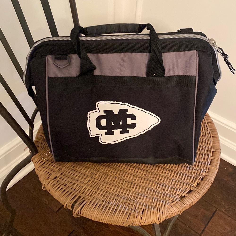 ❤️Mississippi College Club Bag! Black & white!